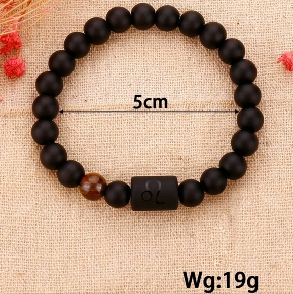 Unisex - Leo Zodiac Black Beaded Bracelet - Picture 2 of 6